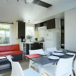 Camping Le Bois Soleil - Mobil 3 Pièces 4 Personnes Terrasse Intégrée Mae-4364