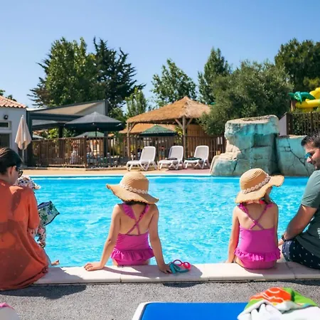 Camping Le Bois Soleil - Mobil 3 Pièces 4 Personnes Terrasse Intégrée Mae-4364 4*